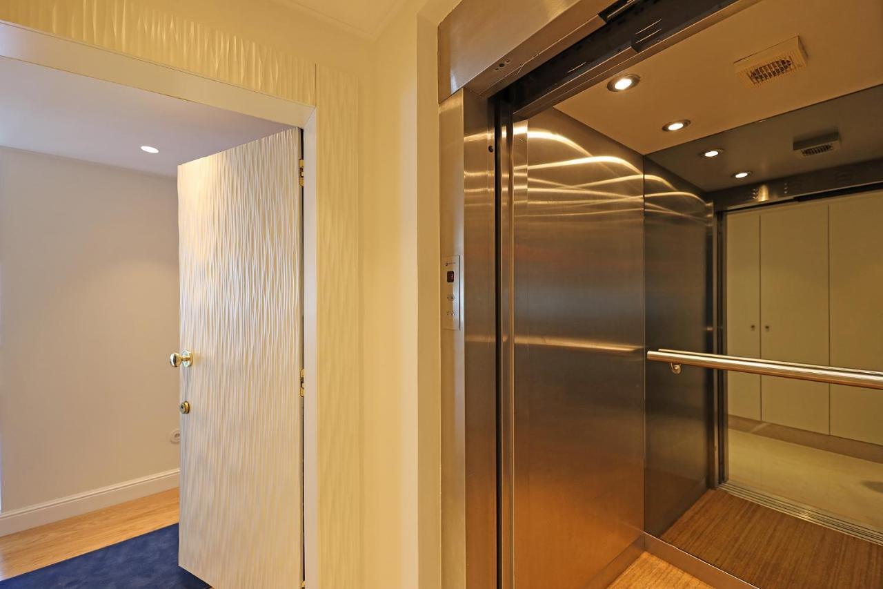 FLH Porto Clérigos Luxury Apartment Exterior foto